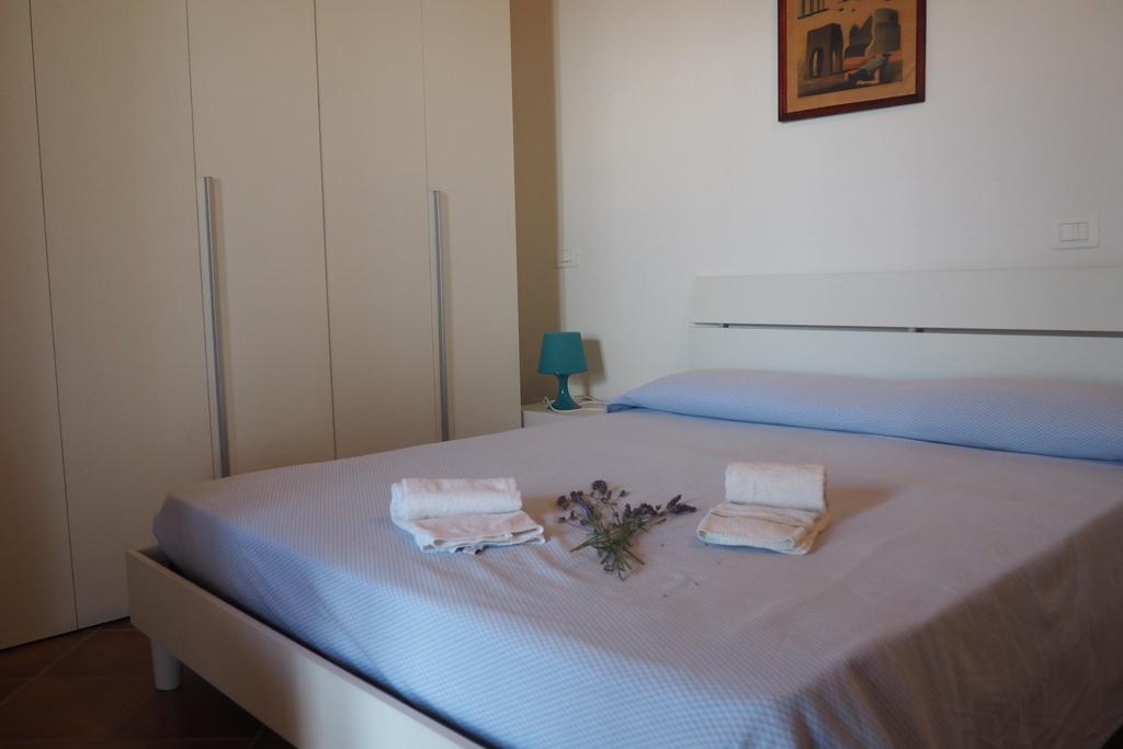 Finestra Della Val D'Orcia Apartamento Contignano Quarto foto