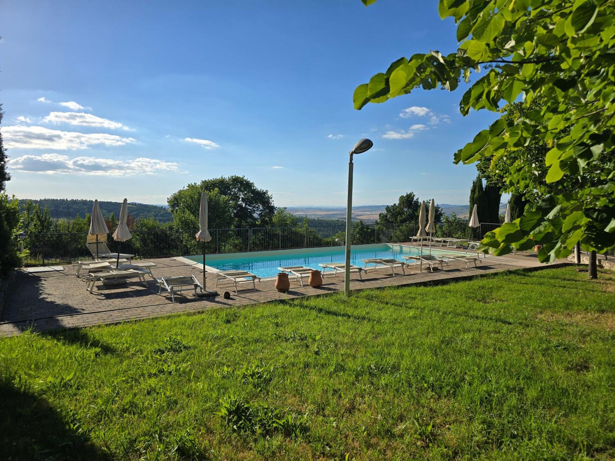 Finestra Della Val D'Orcia Apartamento Contignano Exterior foto